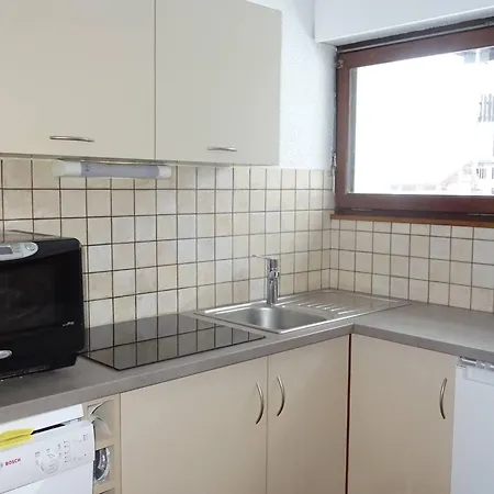 Apartment T2 Lumineux Pour 5 Pers, 300m Des Commerces, Avec Balcon Et Box A Skis - - Fr-1-802-81