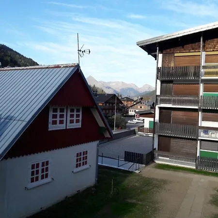 T2 Lumineux Pour 5 Pers, 300m Des Commerces, Avec Balcon Et Box A Skis - - Fr-1-802-81 *